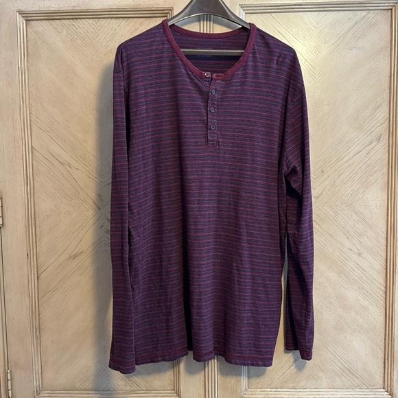 Patagonia Mens Red Striped LS - XL - Picture 1 of 3